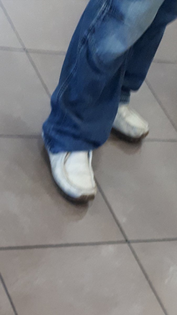 PhelpsLuke's tweet photo. @JeansAndSheux winter rewinds accompanied by the classic bootcut, where do you date these to? https://t.co/i1lVlpSYTT