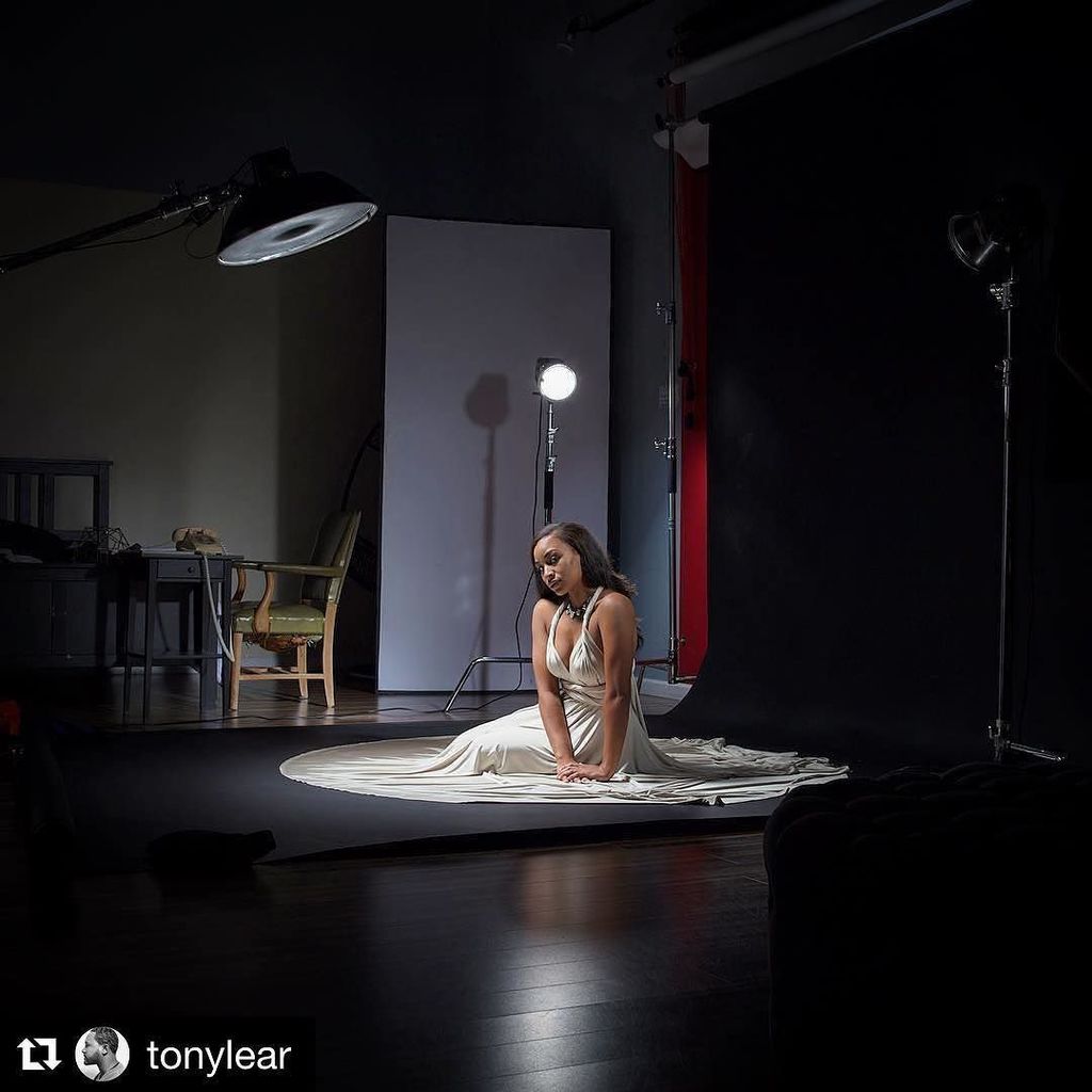 iso1200magazine's tweet photo. Behind the scenes by @tonylear : 
Amazing shoot with @shadaaaammmnnn •
•
•
#Midieast #tonylear #iso1200 #dmvmodel … https://t.co/DmBFFbbJEu https://t.co/pSjZJsNJSO