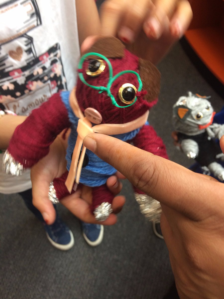 SadieEdginton's tweet image. Here&apos;s some super animal agents made in our @ArtHoppers workshop #claptonlibrary yesterday! #wool #workshop #making #animals