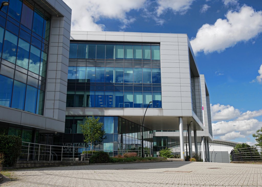 streetandlight's tweet photo. Photograph these every time I go past #electricworks #digitalcampus #Sheffield #architecture @VisitSheffield @CreativeSpaceUK @hallamdigital https://t.co/z6WpcncrcY
