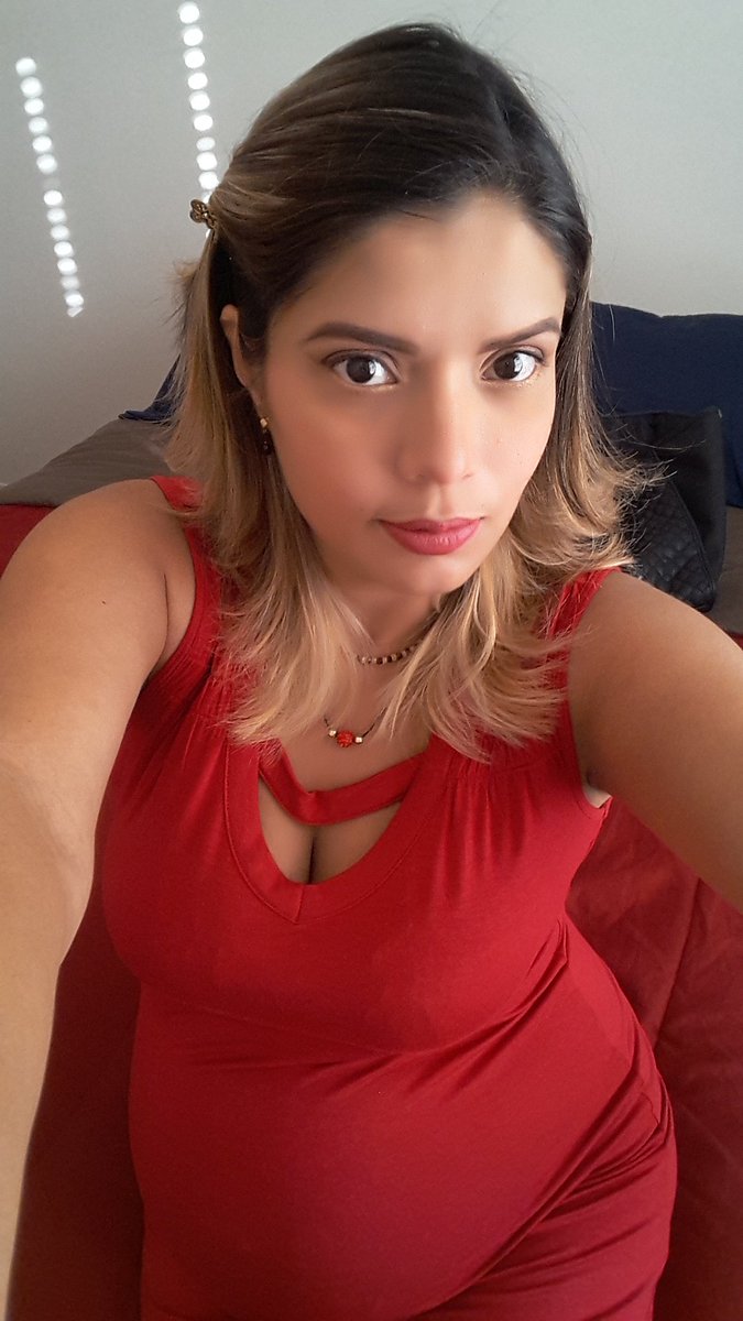 contacto_mpu's tweet photo. con mi vestido #rojo #35s #socrass https://t.co/vp8Sc7E30b