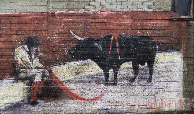 Belfast_Beyond's tweet photo. Wall by @steadyhandeddie #EdReynolds for #HitTheEast #Belfast #NorthernIreland #BelfastBankers #streetart #urbanart #EastBelfast https://t.co/Oo4HN54hh1