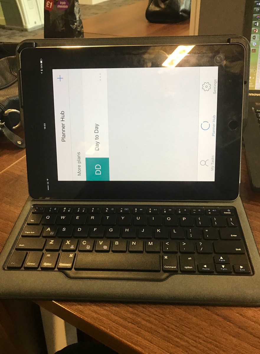 martin12thomson's tweet photo. Terrific (definitely not terrific) example of app development from @Microsoft for their Planner iPad app 🙃🙃🙃 #LandscapePlease https://t.co/wExXJ6GzCD