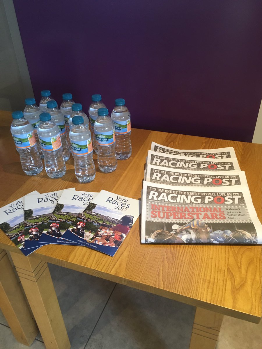 #YorkNorthWest #regionalisethewow #EborFestival Biggest race meeting of the year in full swing !!! Making it personal <a href="/michaelhunter62/">Michael Hunter</a>