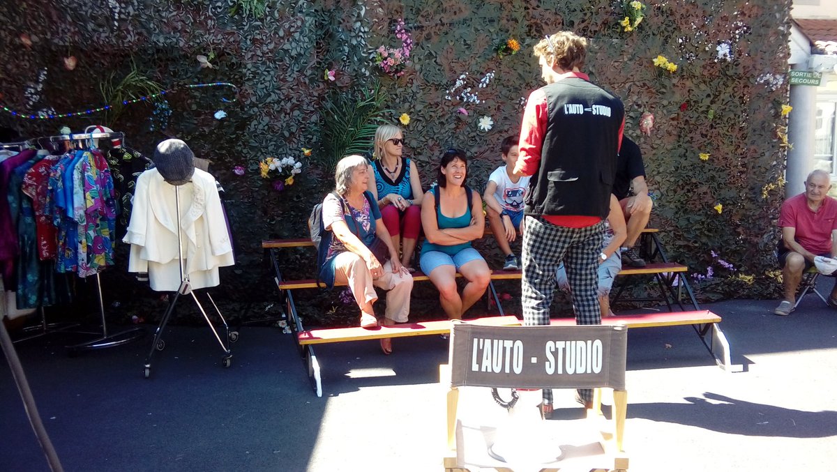 LAutoStudio's tweet image. Le premier tournage de l'Auto Studio a debuté ! Les idées fusent, les nouveaux acteurs sont là ! #Aurillac2017