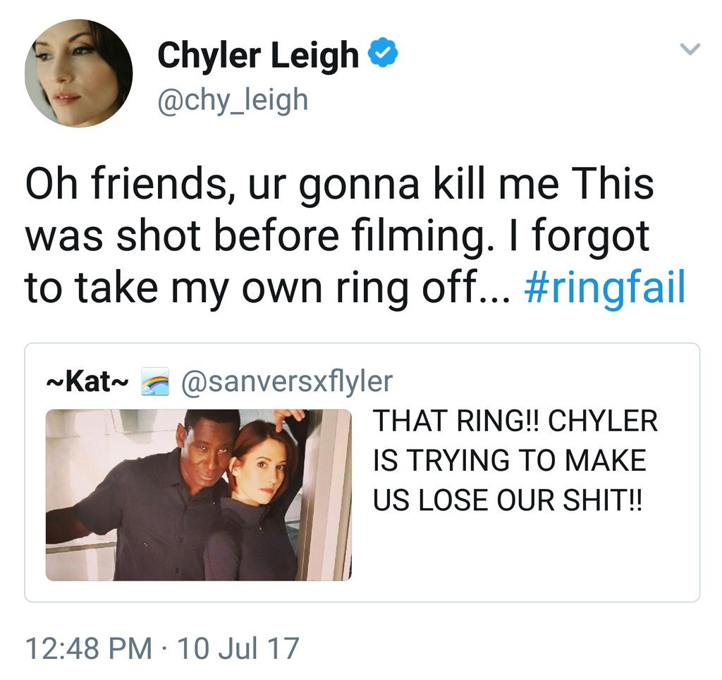 emmarinato's tweet image. I can't wait for season 3 to air so Chyler can react about this huge lie #ringfail #busted #lovethiswoman