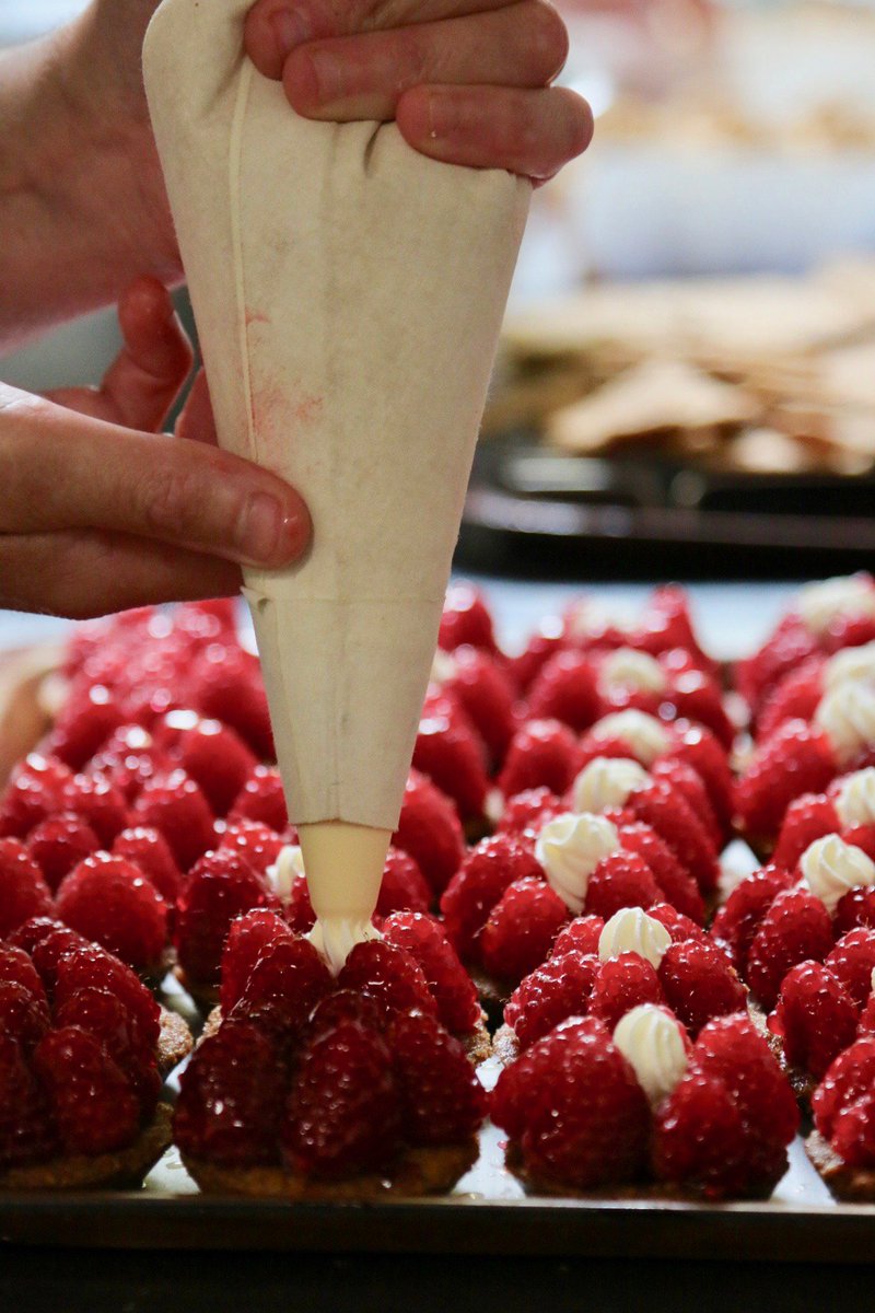 Ballymaloe's tweet image. #Raspberries on their journey from the @ballymaloewg to the #BallymaloeDessertTrolley @Ballymaloe #Raspberrytartlet