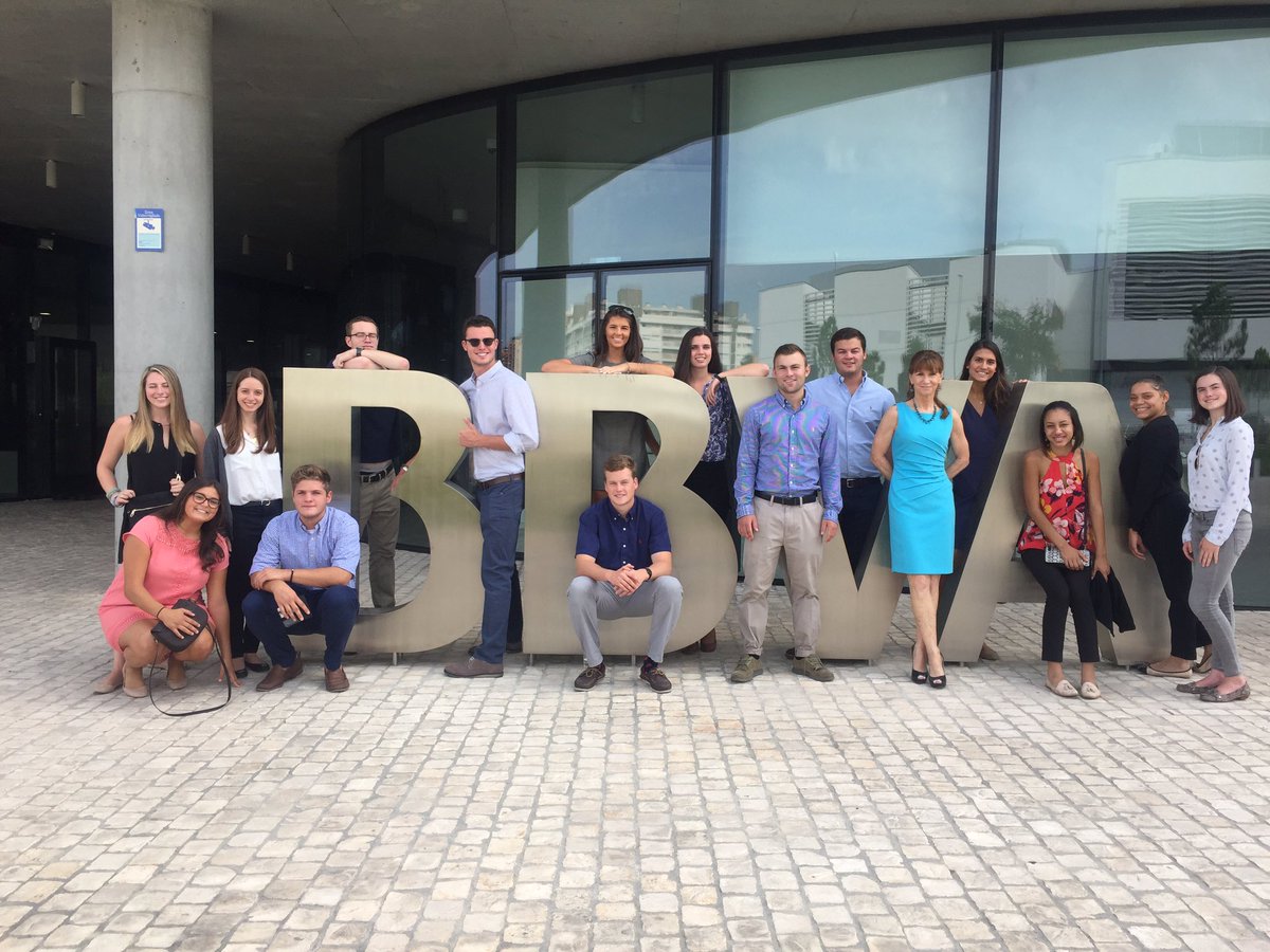 Visiting <a href="/BBVA/">BBVA</a> in <a href="/Madrid/">Ayuntamiento Madrid</a> with my <a href="/BryantUniv/">Bryant University</a> students. #studyabroad #BryantGSCM #BryantIB