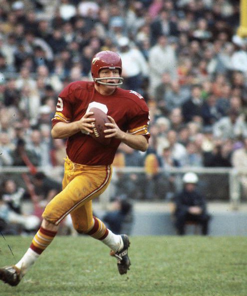 REmessage to wish legend and QB Sonny Jurgensen a happy 83rd birthday today. 