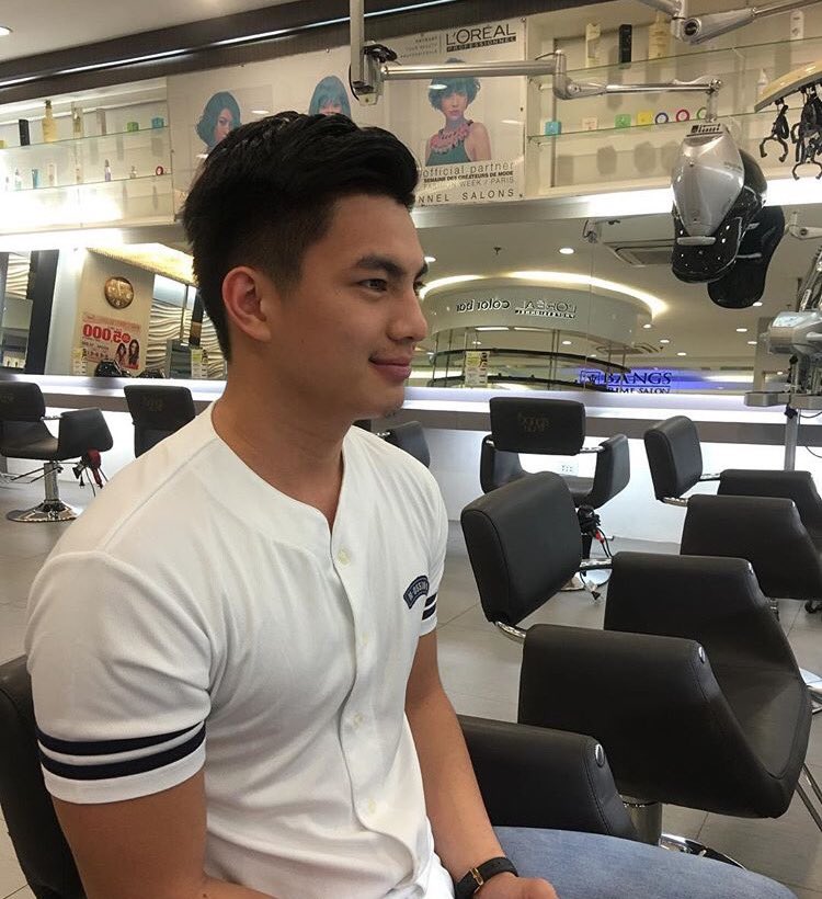 ImJESSICA01's tweet photo. Para ma motivate sa exam! Ang gwapo kashee😍 @Itsanjodamiles https://t.co/L3oiOO9giD