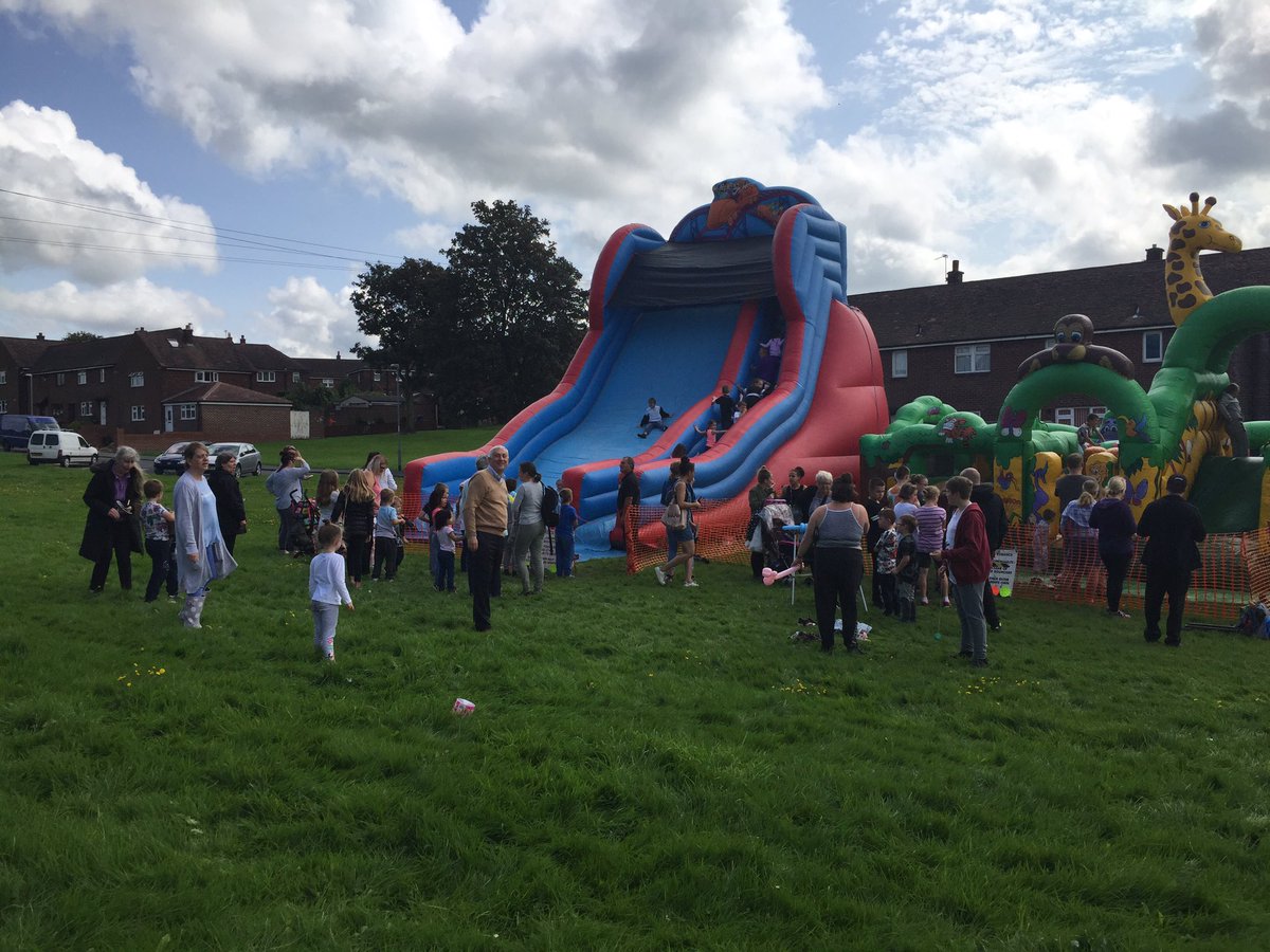 Lots of fun activities at today's #CCH funday  today <a href="/AdactusHG/">Adactus Housing Group</a> <a href="/ChorleyCouncil/">Chorley Council</a> fu