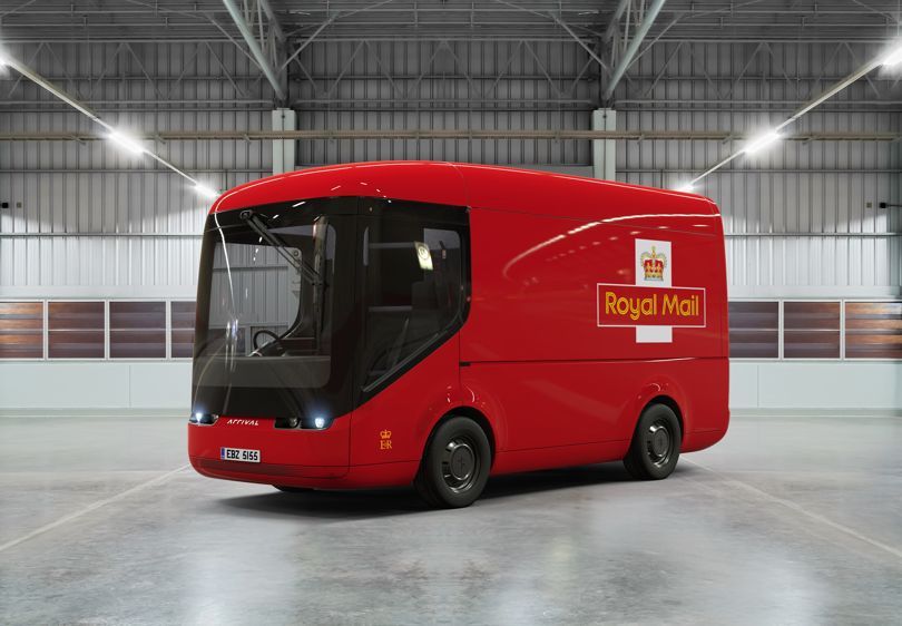 verge's tweet photo. UK’s Royal Mail postal service is now trialling electric vans around London https://t.co/48ShT4rOS1 https://t.co/YhvYftQ3UD