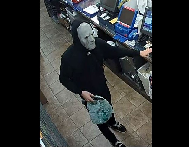 Police seek suspect in west end convenience store robbery:   bit.ly/2v5yZU4 #ottnews #ottawa https://t.co/lmgXV62JDQ