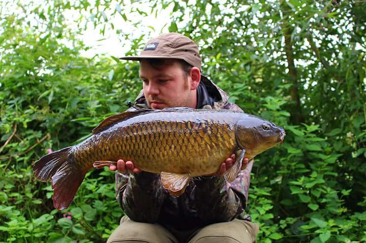 AdvAngSol's tweet photo. Media man Dean Ireland & more results from his syndi Curve #hooks #leadclips #pva https://t.co/JHEpIrW7ay https://t.co/YTwcg0qq4i