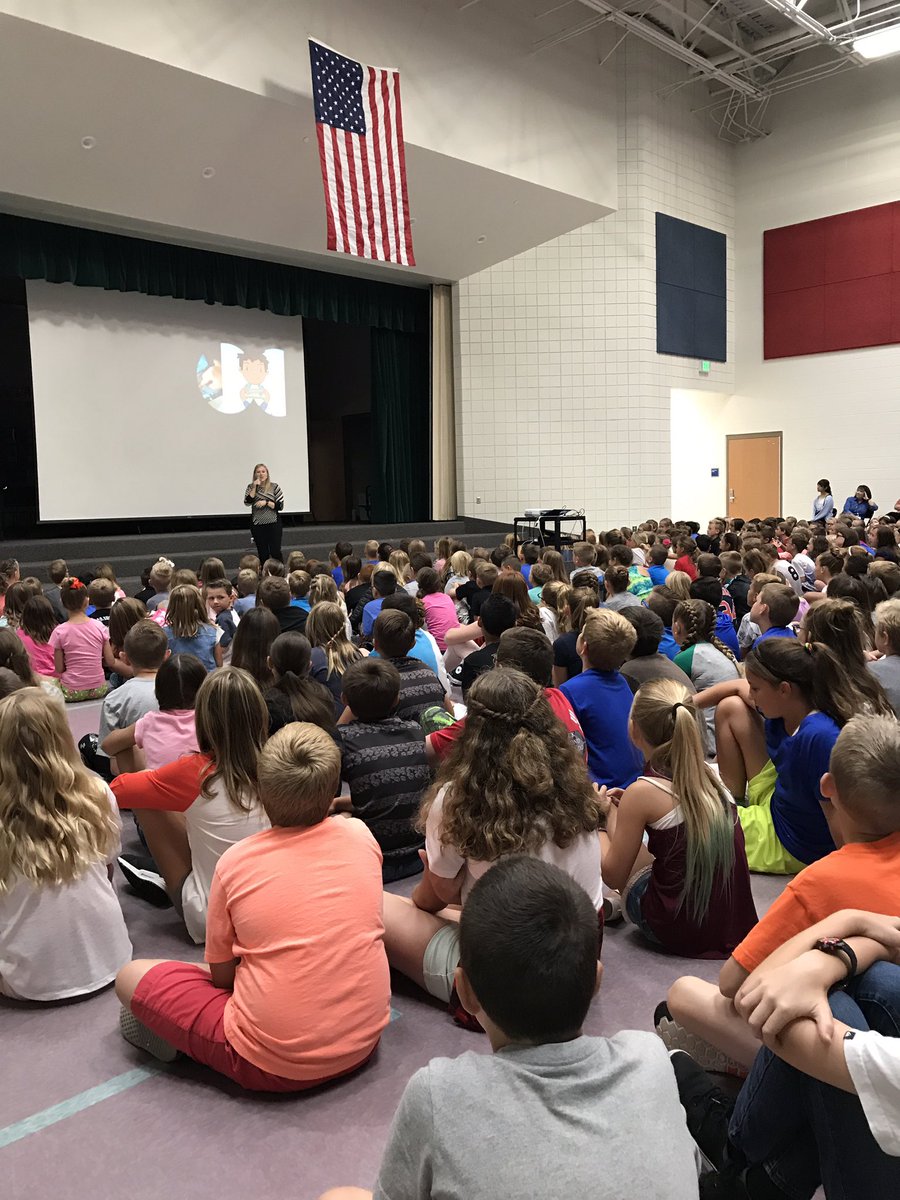 King5Ravens's tweet photo. Learning how to be a good digital citizen @sandeeteach #jsdravens https://t.co/7sjt2auPtz