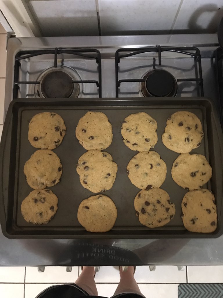 Bchelgs's tweet photo. @faithmorey123 Do you think these say, "be my friend?" https://t.co/7RjM0gVv9j