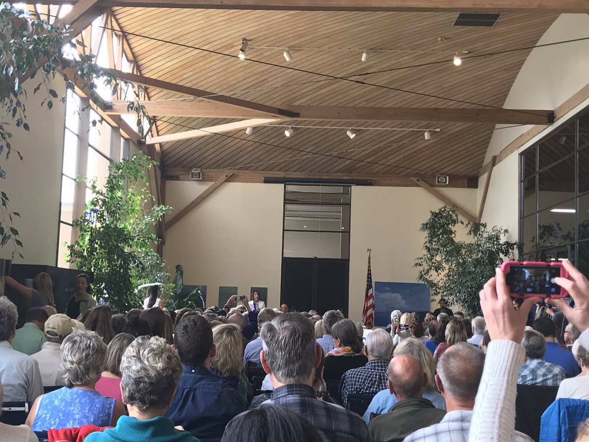 ErikaWoolseyPhD's tweet photo. Packed house to support ocean protection @JaredHuffman @NancyPelosi @lynnwoolsey @RepSpeier #sausalito #baymodel #marinemonuments #calcoast https://t.co/eZG36pd6SQ