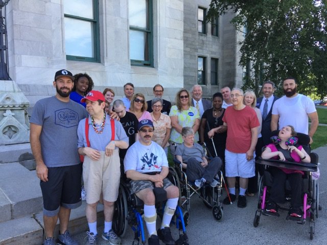 oakhillct's tweet photo. #peoplematter Oak Hill contingent at the Furlough Day Rally. https://t.co/PzWbfe9fQ1