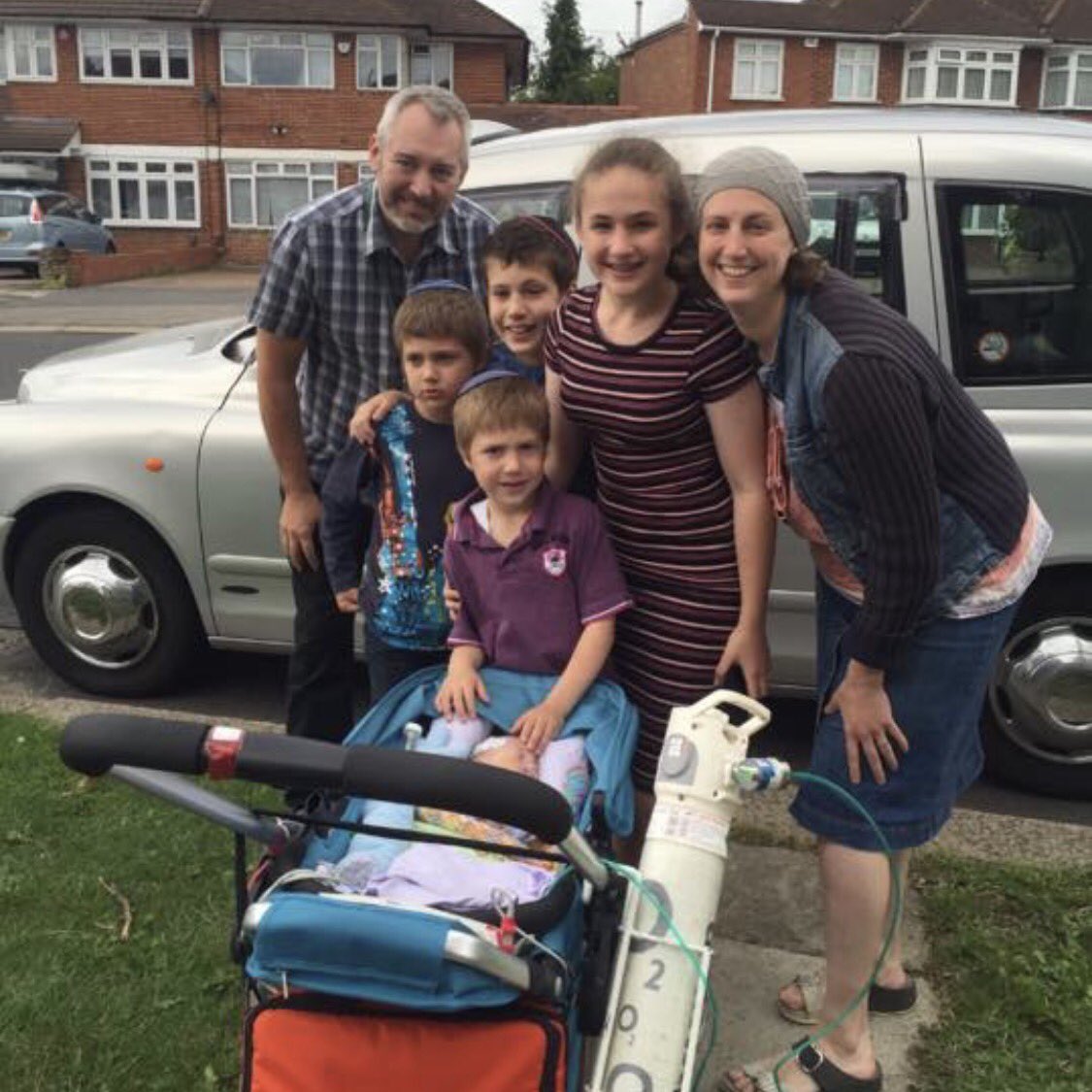 SaveTaxi's tweet photo. After spending the 1st 100 days of life in hosp baby Donny was taken home safely by a Black Taxi from @uclh @10HSTAXI Wishing him well ❤️ https://t.co/5fFLapMCCS