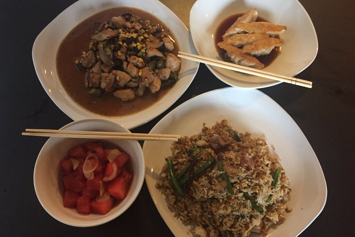 Need dinner plans? Listen to our latest episode of #Reservations and head to <a href="/tkotennessee/">TKO</a>! Flavored by <a href="/smfchicken/">Springer Mtn Farms</a>! bit.ly/2xd9kGD