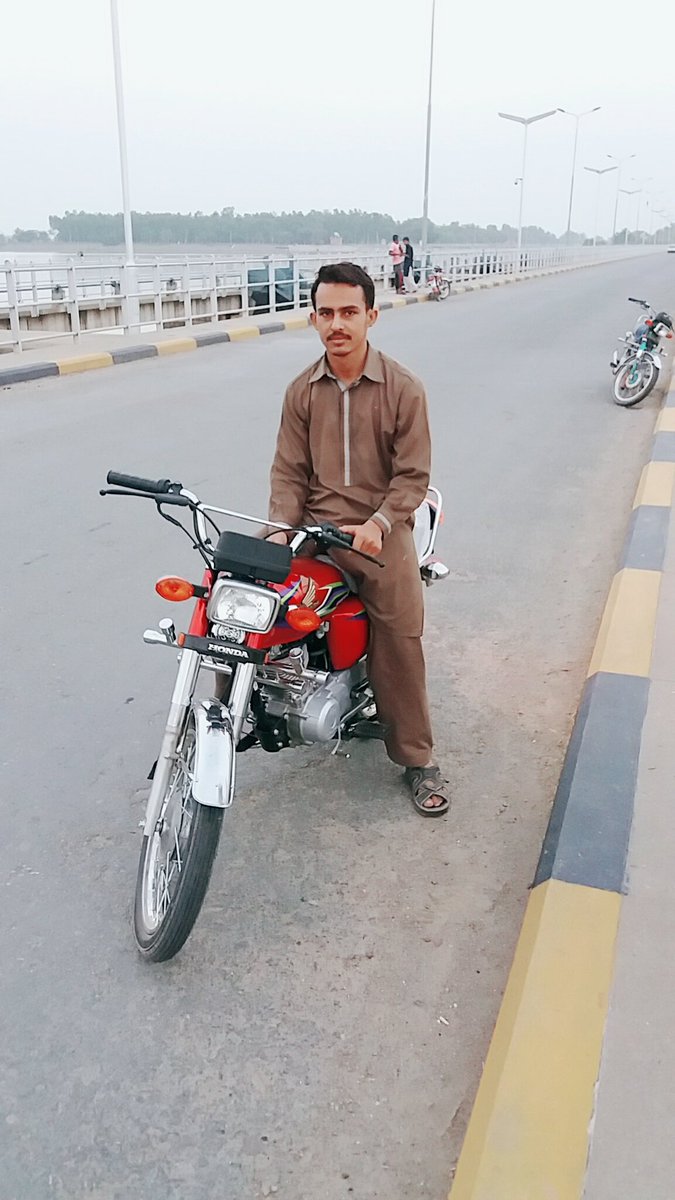 AliSamupuria's tweet photo. With New Bike...💖 https://t.co/NiLM0xujbs