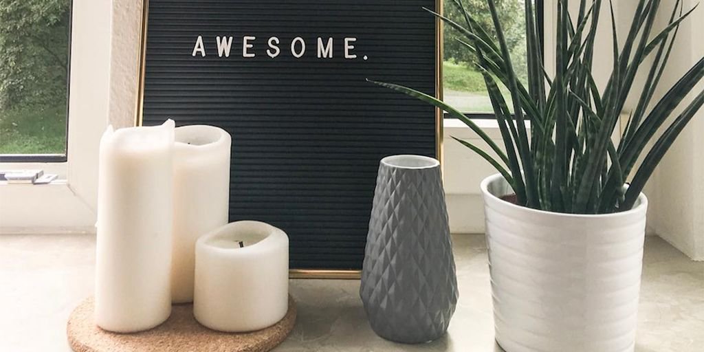Taskrabbit's tweet photo. How we're feeling today π Letterboards are a great way to liven up your space #TaskTip https://t.co/vq7UKPvgR2 https://t.co/GZm0tcvw97