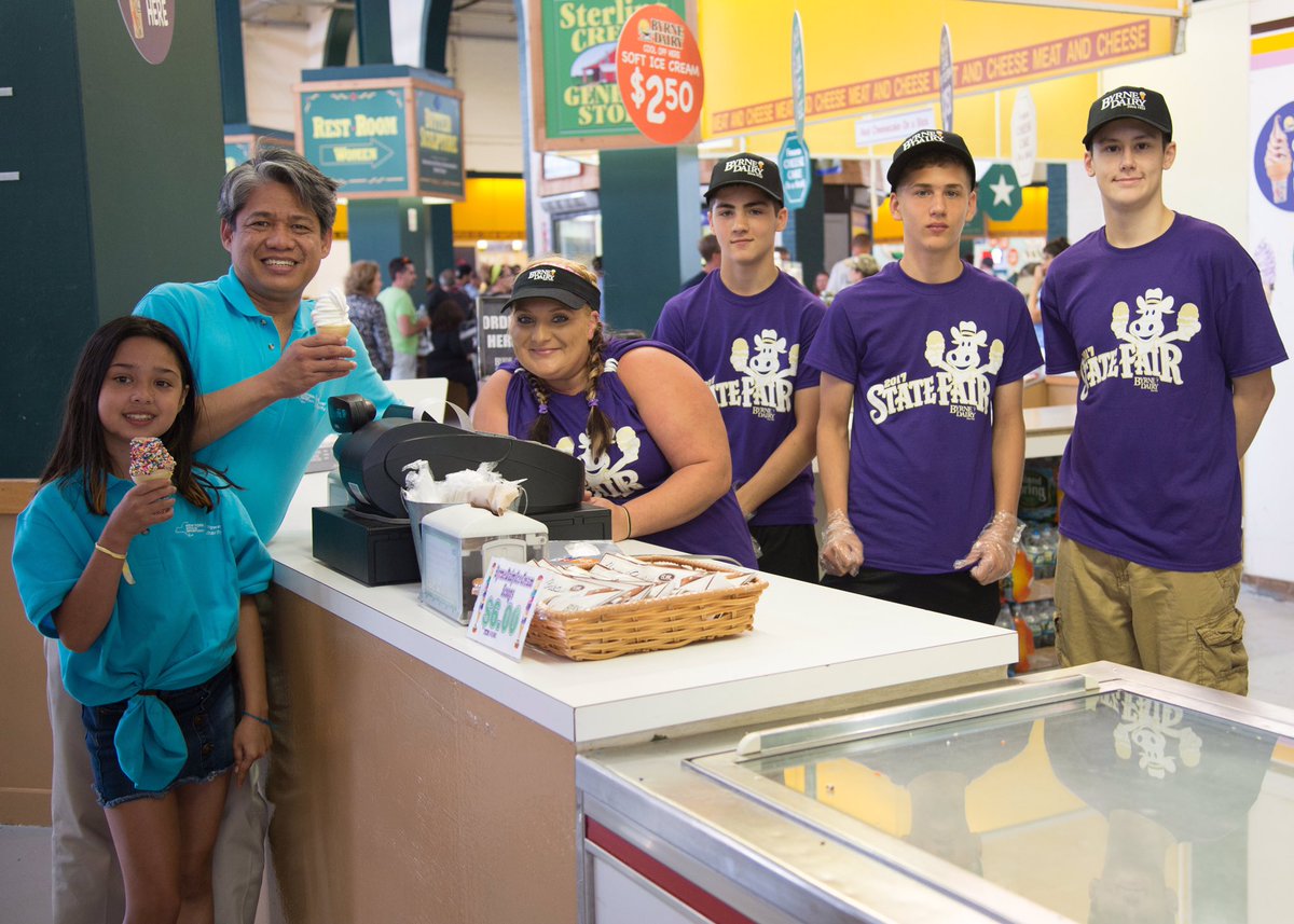 GQenergy's tweet photo. Enjoying the best soft ice cream ever from our #ReChargeNY customer @byrnedairystore at the Great NY State Fair #cleanlowcostpower #econdevt https://t.co/q6FaGbZc6b