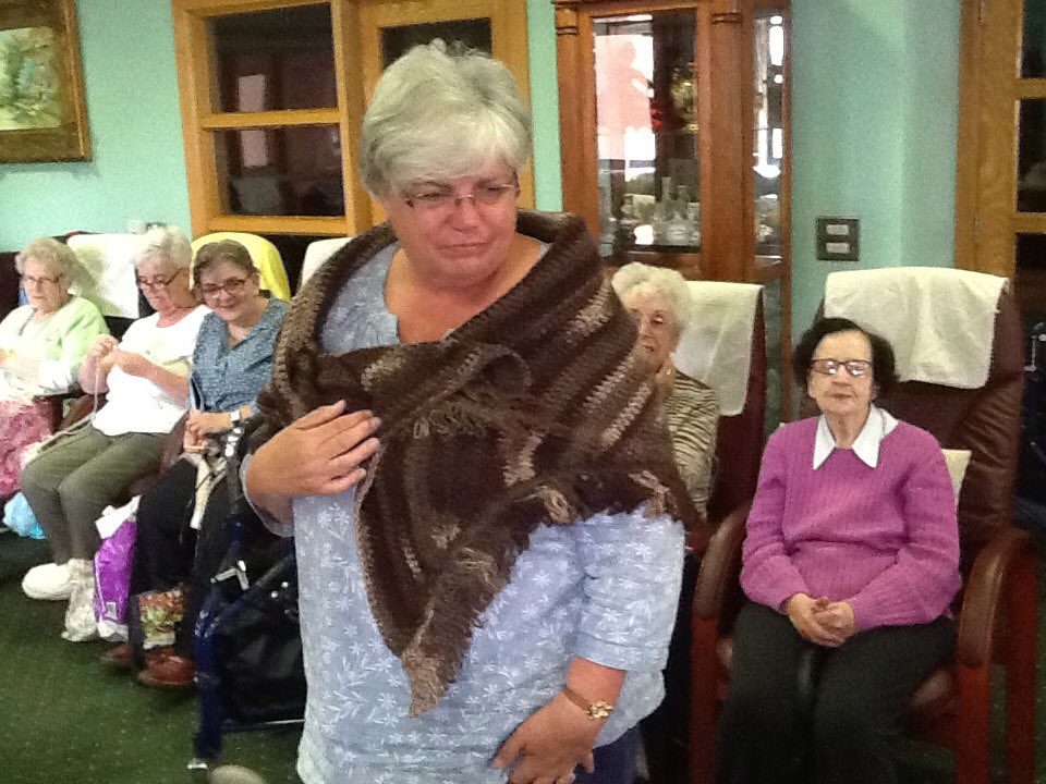 KeepHerKnit tweet media