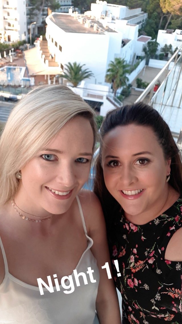 heatherstanle11's tweet photo. #summertime #ibiza #timeofourlives #bringmeback https://t.co/XjxoauLlVR