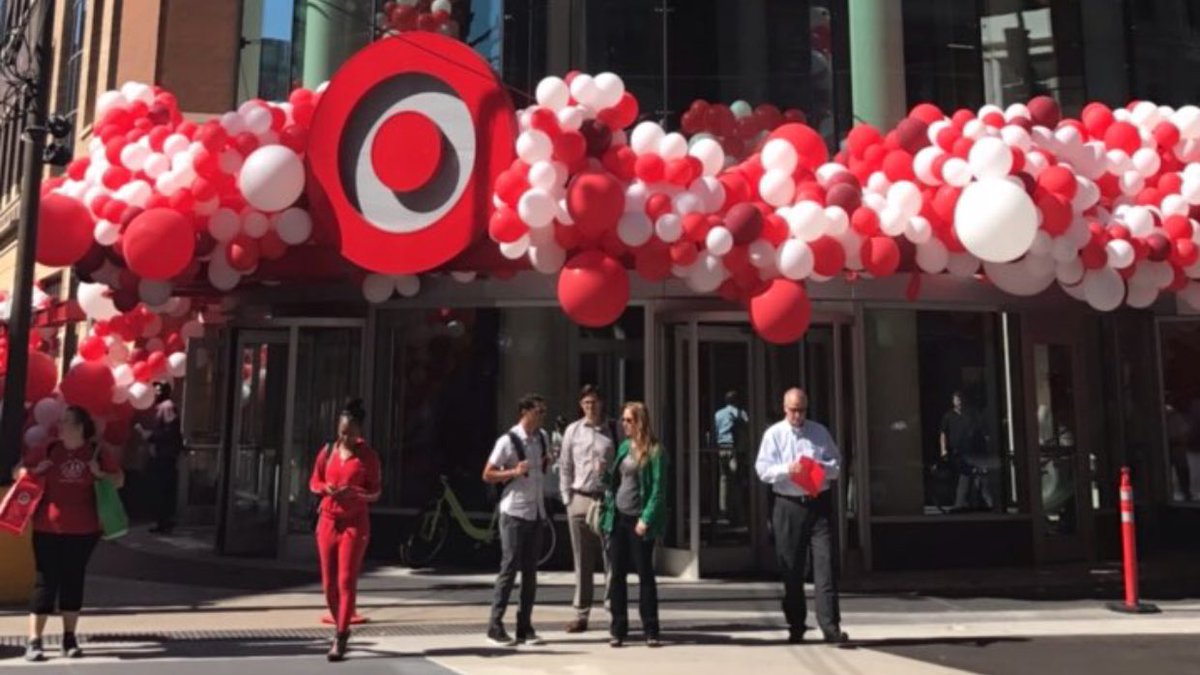 ericdayton's tweet image. Congratulations on the beautiful new Nicollet Mall store, @Target, and thanks for your continued investment in Downtown Minneapolis.