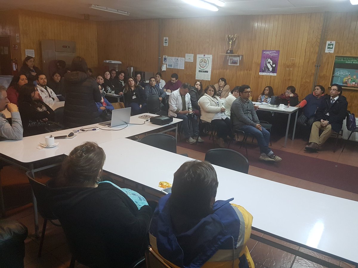 SSDelReloncavi's tweet photo. Usuarios y funcionarios conocen avances, etapas de diseño y participación del Proyecto de Diálisis @hospitalcalbuco @ministeriosalud https://t.co/rkotZAOlQN