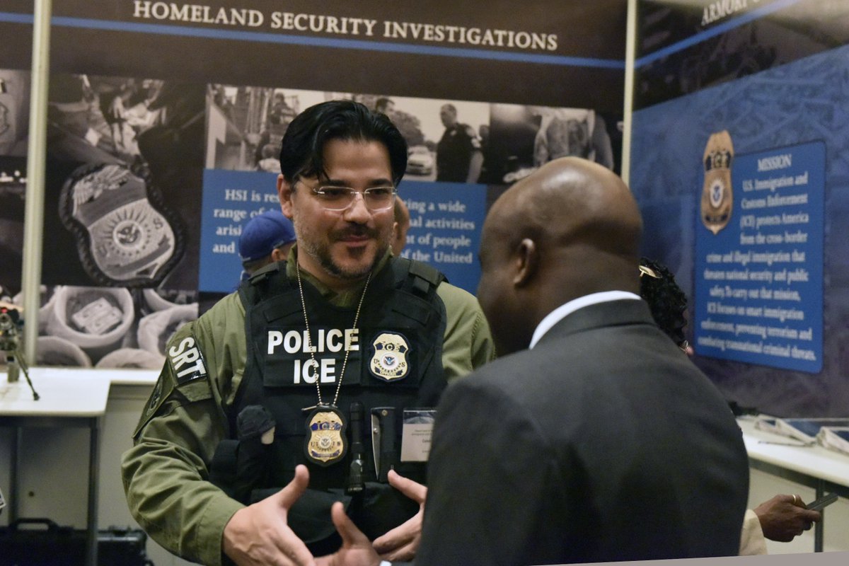 DHSgov's tweet photo. Are you a #veteran looking to #continueyourservice? Today is the last day of the DHS hiring fair β https://t.co/c6NruH1fnX https://t.co/cCCpN0j3wr