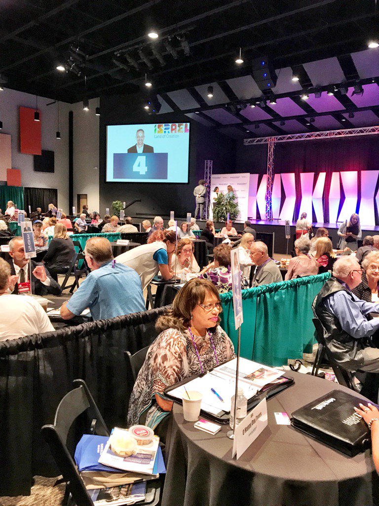 GroupTravelMac's tweet photo. #GOF17 Business is underway in scenic #HolmesCounty, #OhioAmishCountry . Great #familytravel destination. https://t.co/7bdTXG3PQ8