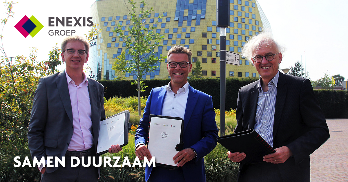 De <a href="/gemhardenberg/">Gemeente Hardenberg</a>, @Enpuls &amp; <a href="/Enexis/">Enexis</a> Netbeheer tekenden een convenant: samen gaan zij #Hardenberg verduurzamen ➜ enexisgroep.nl/nieuws/samen-i…