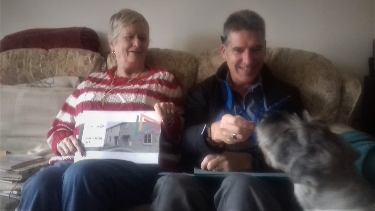 Coastline_Tech's tweet image. Day 2 #smartlineproj signups going well! Even feeding treats to pets! #CPIR @CoastlineHouse