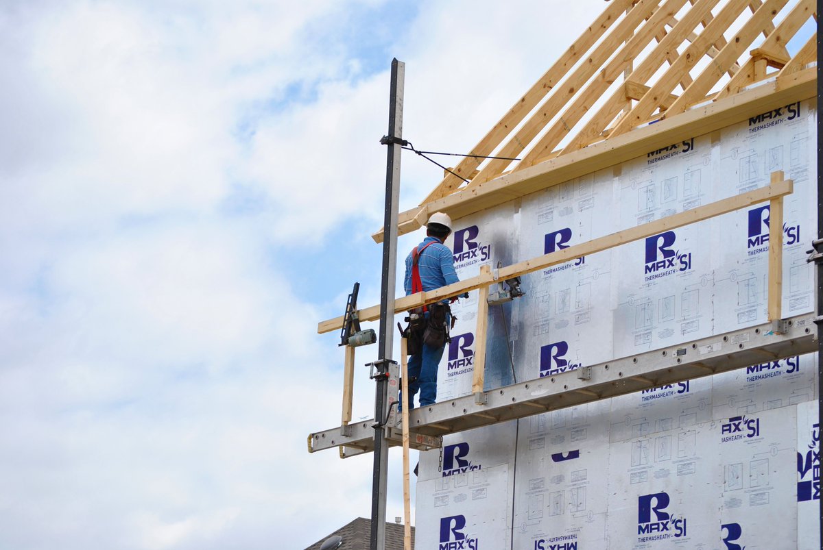 rmaxci's tweet photo. Rmax #EnvelopeFirst is a one-stop shop for wall solutions protecting homes from air, bulk water & damaging vapor. https://t.co/gEQwNFMvFd https://t.co/TTRG1WtVOe