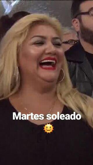 gabrielHLucero's tweet photo. El pronostico del tiempo de la Gladys https://t.co/kqLwNF8f6u