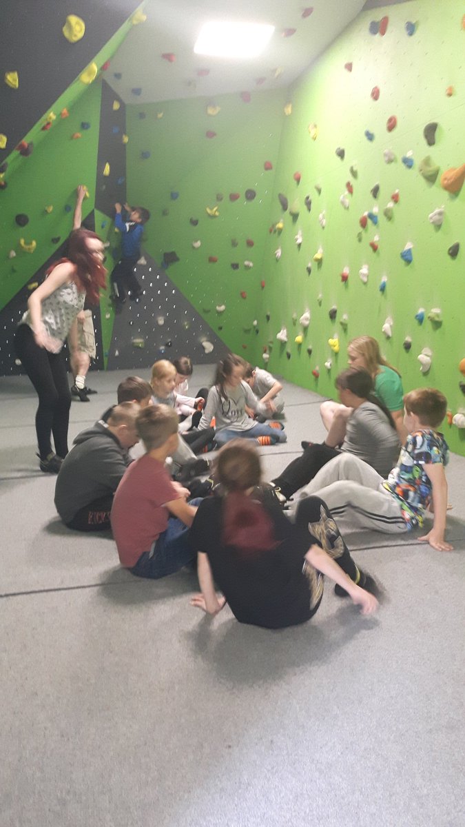 Meetupcommunity's tweet image. Had the most amazing Kingswood Residential with great young people who faced lots of fab challenges @CharityTBF Thanks @BigLotteryFund 💜💖 xx