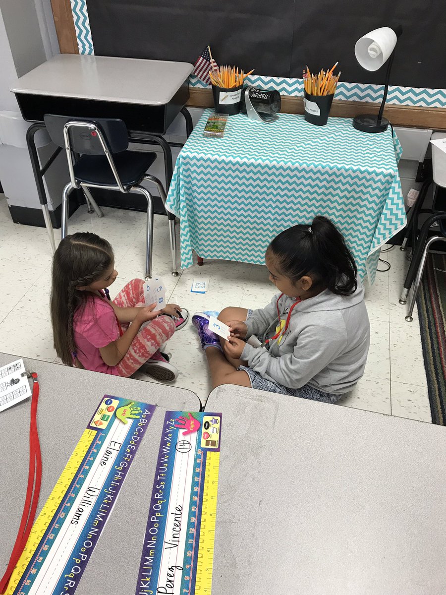 Mrs_Jeffries3's tweet photo. Fun in Math Today! #gofish #make10 #isdstrong #lufflions https://t.co/FBUOYNPDmC