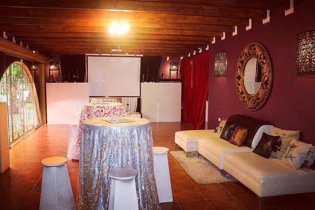 mosaicaruba's tweet photo. #houseofmosaic Our #loggia west wing is a meeting space/ bar/ lounge/ cinema and opens to the left into the #encha… https://t.co/EaDb5QW5lh https://t.co/Dih7py8xjg