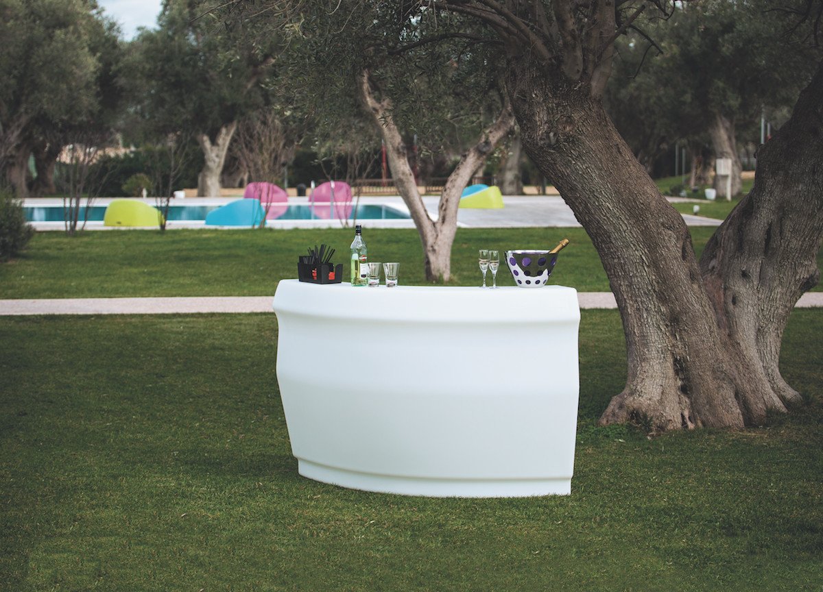 Dihova_'s tweet image. La barra retroiluminada Pemba es el elemento imprescindible en cualquier fiesta que se precie. ow.ly/saZG30eCfp4 #mobiliarioled