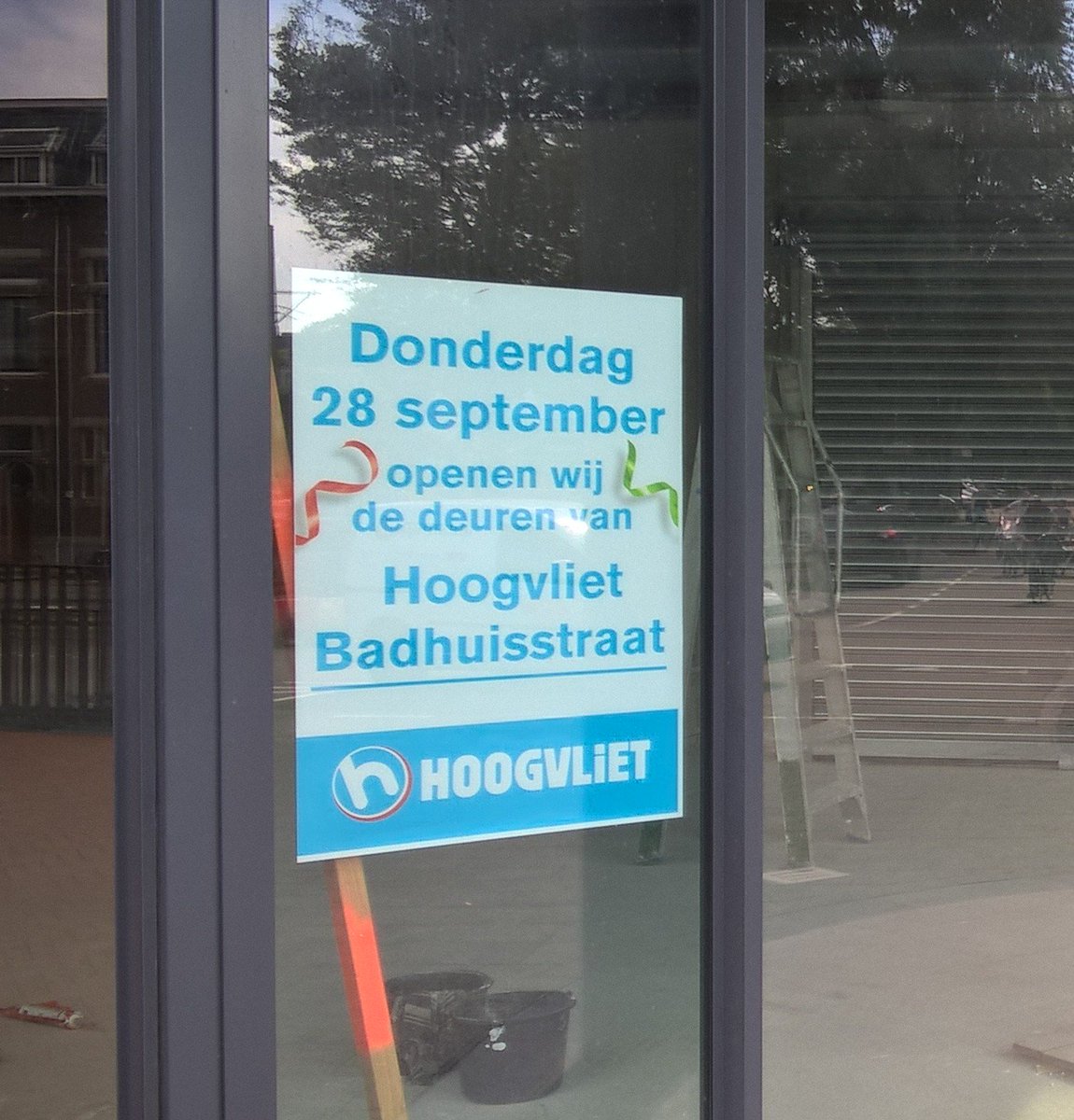 Volgende maand kunnen de boodschappenkarren worden gevuld #hoogvliet #badhuisstraat #scheveningen #heilijgers
