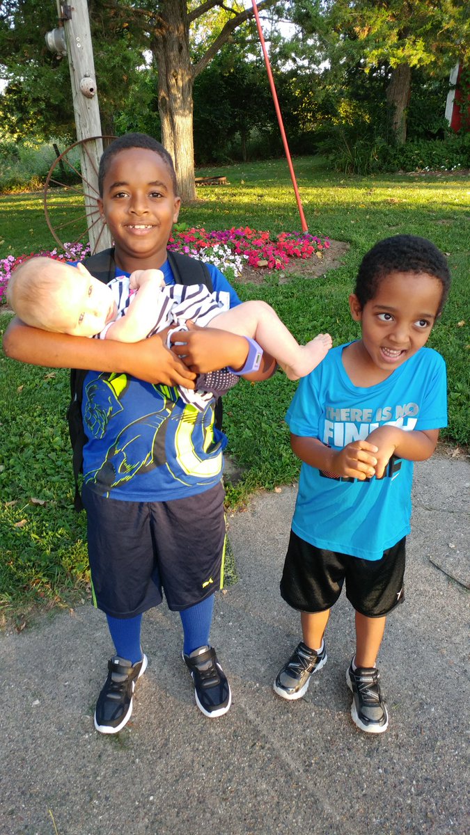 schwartz_aaron's tweet photo. First day of school!
#NSLancers #NSFirstDay https://t.co/FVxlTKgGH9