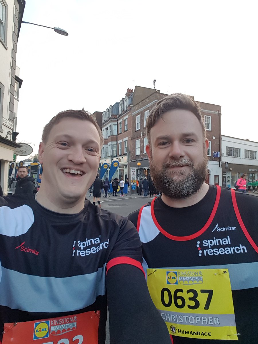 RobinPlowman's tweet photo. @sevenforsecrets and I are doubling up (10k/5k) at @ParallelLondon to run #SidebySide for #TeamSpinal. @SpinalResearch #Hashtag10 https://t.co/mkM4illaHw