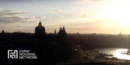 EHNetwork_Ams's tweet photo. Meeting with a client at the @SkyloungeAms  has it's perks! #LoveWhereYouWork #EHN #HomeAtLast #ExpatAmsterdam #LoveAmsterdam @bekahobi https://t.co/yKiLBSCGvA