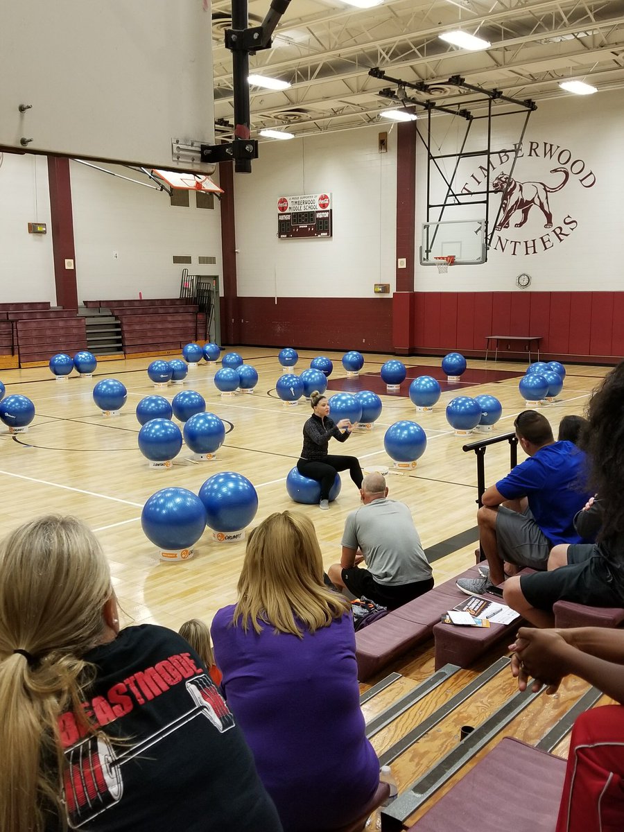 WMSLadyLions's tweet image. Having a blast at PE Professional Development 🥁#DrumFit  @drumfit #Proud2BeHumbleISD