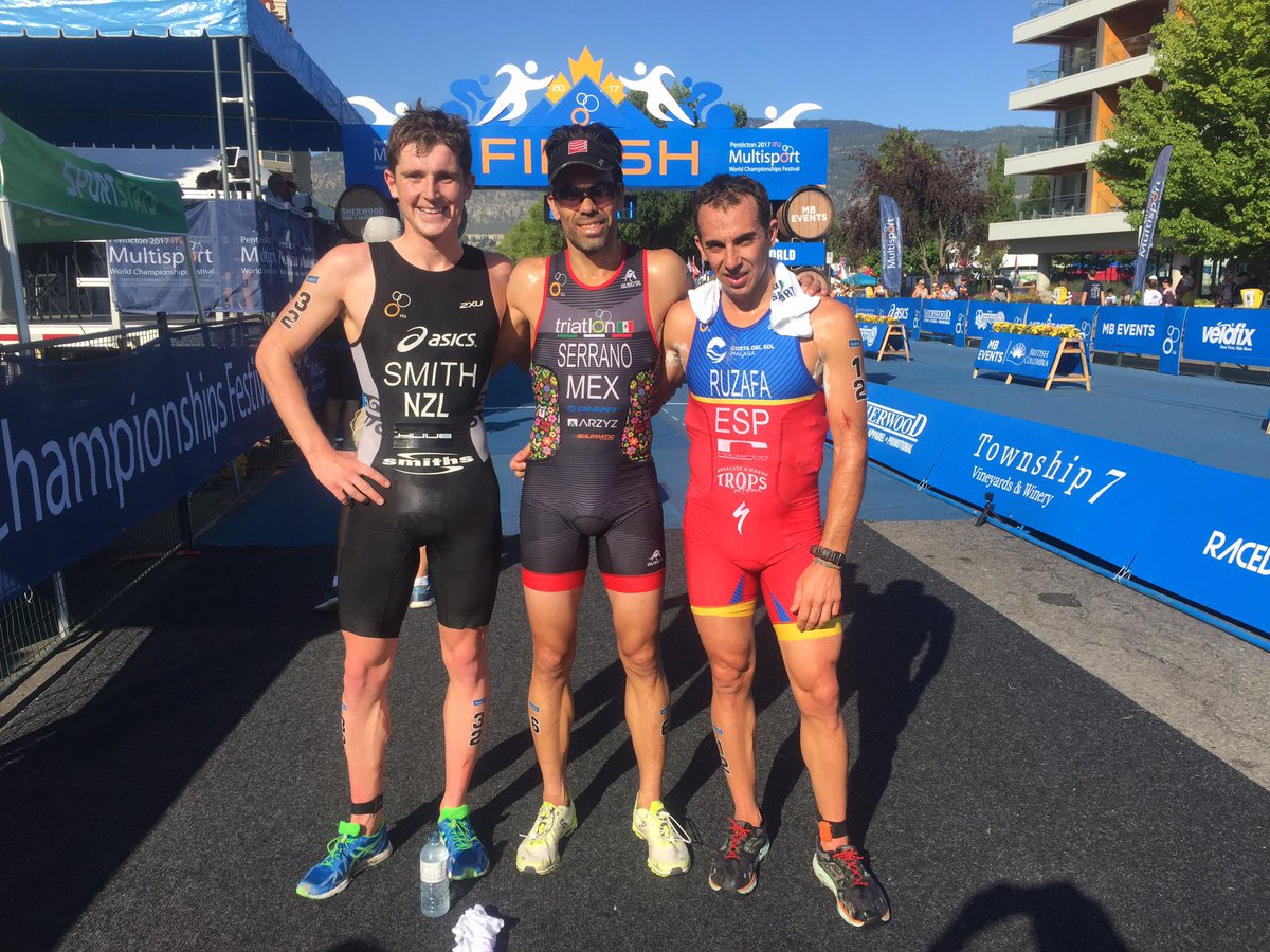 triathlonlive's tweet photo. AMAZING RACING! Congrats to our #CrossTri World Champion podium! #Penticton2017 https://t.co/rYiKDHNhVw