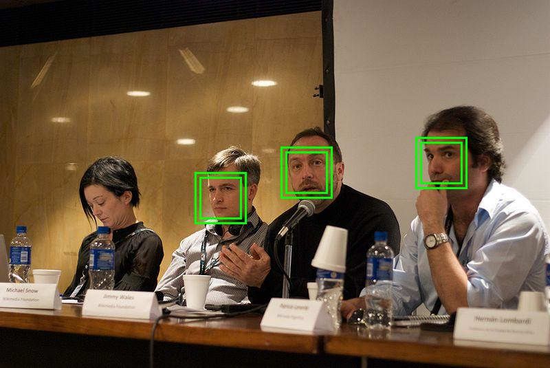 programarfacilc's tweet photo. Este es un ejemplo simple de cómo hacer un reconocimiento de caras con #OpenCV #HaarCascade y una base de datos https://t.co/dD2RQgrzKZ https://t.co/DKGVl6xHgs