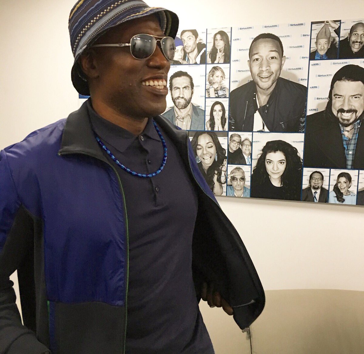 wesleysnipes's tweet photo. Use your smile to change the world, don't let the world change your smile 🙏🏿 #goodvibes #keepyourlight #smile https://t.co/ENvnL76OIg
