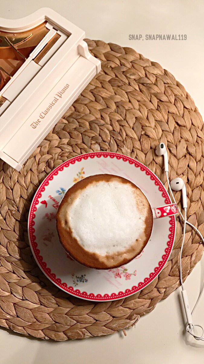 #شارك_بصوره_لقهوتك

عانقِـوا المساءات بـ تذوق القهوة 💛 .